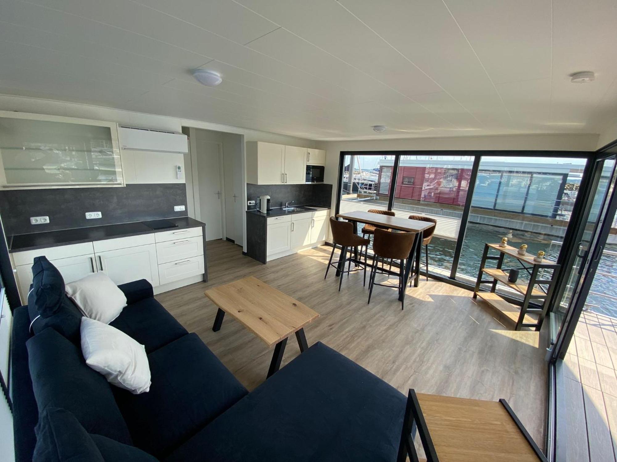 Urlaub Auf Dem Wasser Mit Einmaligen Ausblick - Well Hausboote Boltenhagen 10 Exterior foto